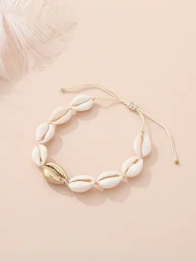 Sea Shells Bracelet With Golden shell